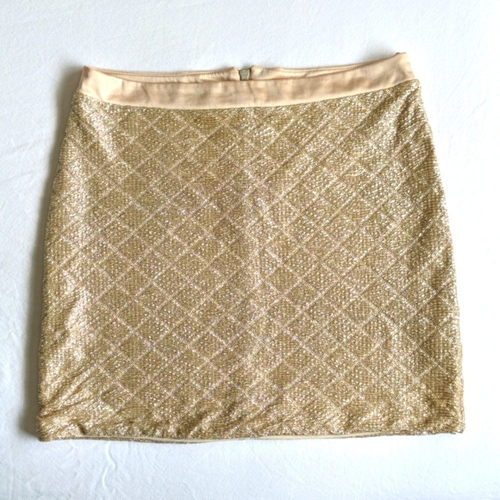 Miss Selfridge stretchy metallic cream & silver textured mini skirt US 8 GUC